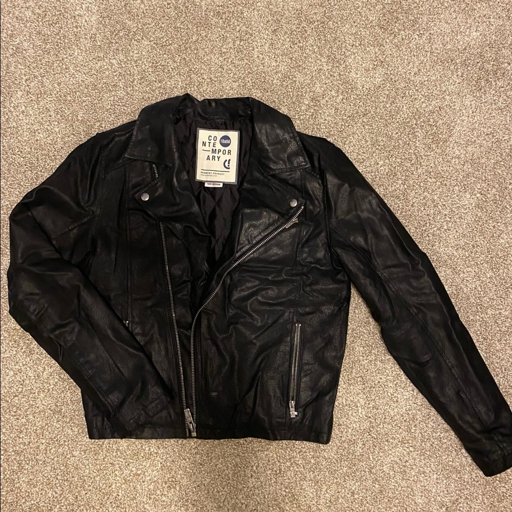 Men’s Contemporary Solid Leather Jacket - image 2